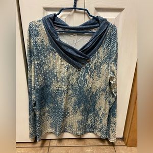 Shirt, never worn, purchased online